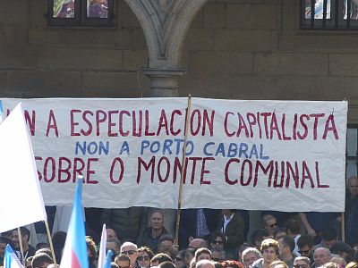 2017-10-22 Mani Lumes Nunca Mais Depredacion 059.jpg